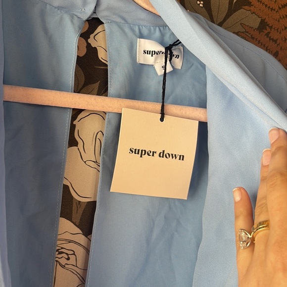 NWT Superdown kaycie drape neck romper in blue size small - Picture 6 of 7